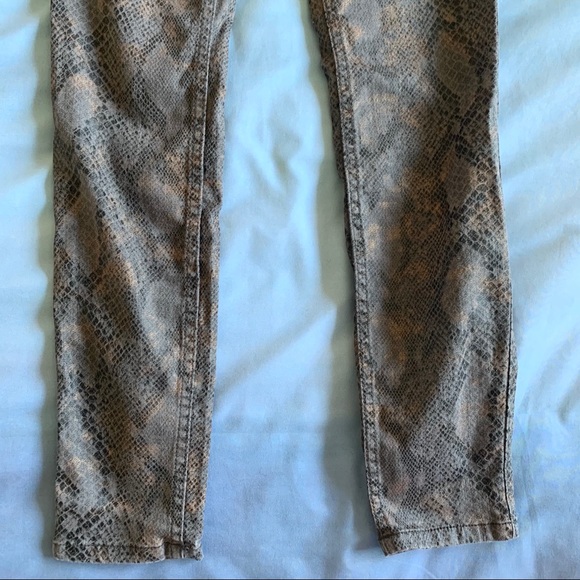 Level 99 Janice Ultra Skinny Snake Print Jeans - Picture 3 of 7